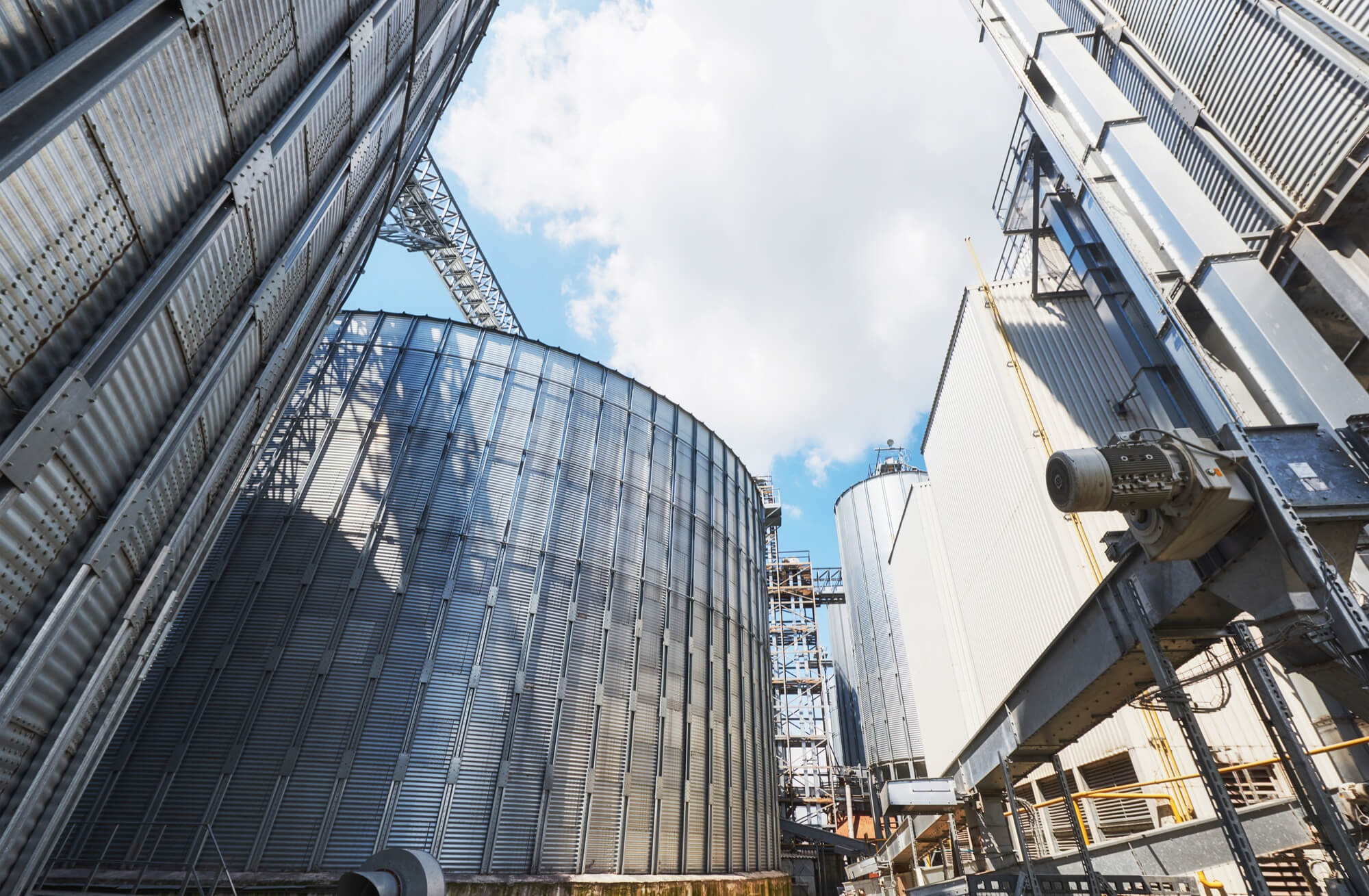 How Ukrtransnafta unified procurement management across 260 users and integrated it with SAP at enterprise scale